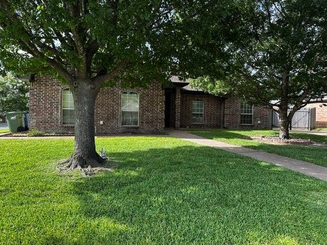600 Durango Circle, Hewitt, TX 76643 600 Durango Circle, Hewitt, TX 76643