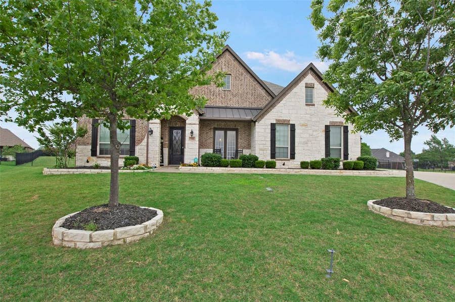 Property photo for 700 Britton Place, Heath, TX
