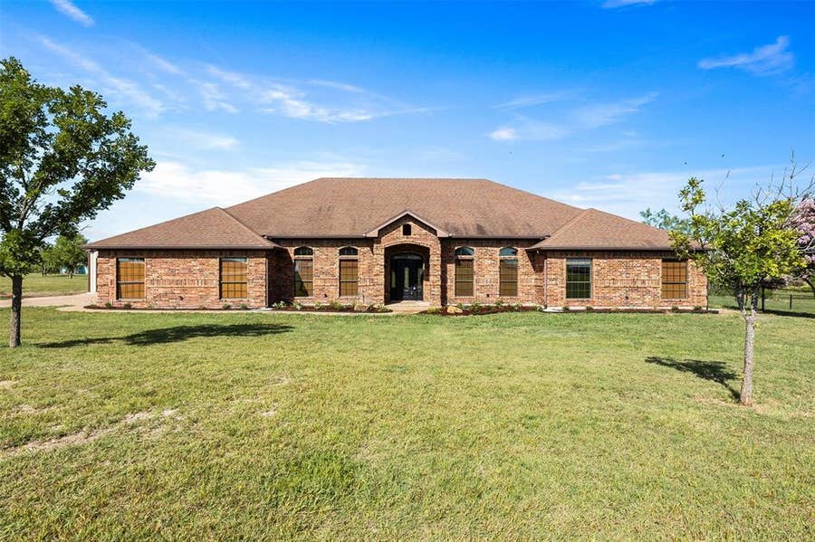 Property photo for 431 Spring meadow, Moody, TX