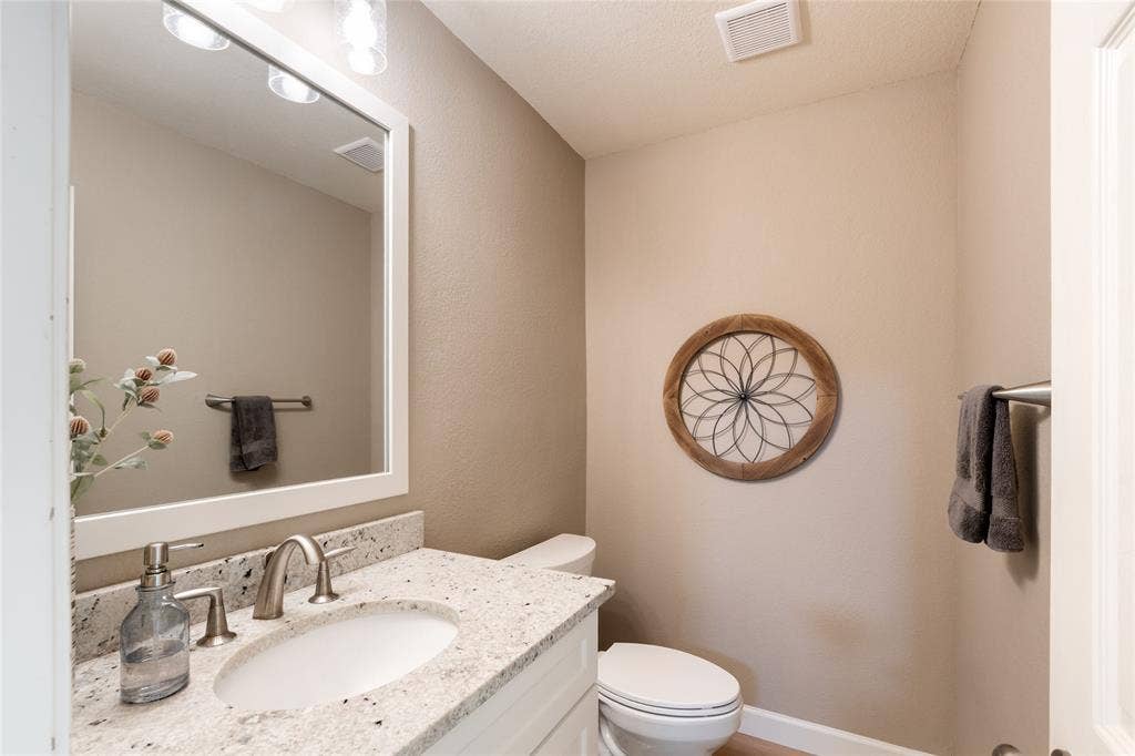 1608 Mountain Laurel Drive, Keller, TX 76248 Main floor bathroom