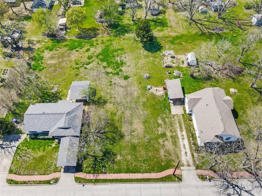 Property photo for 1023 N Houston, Royse City, TX
