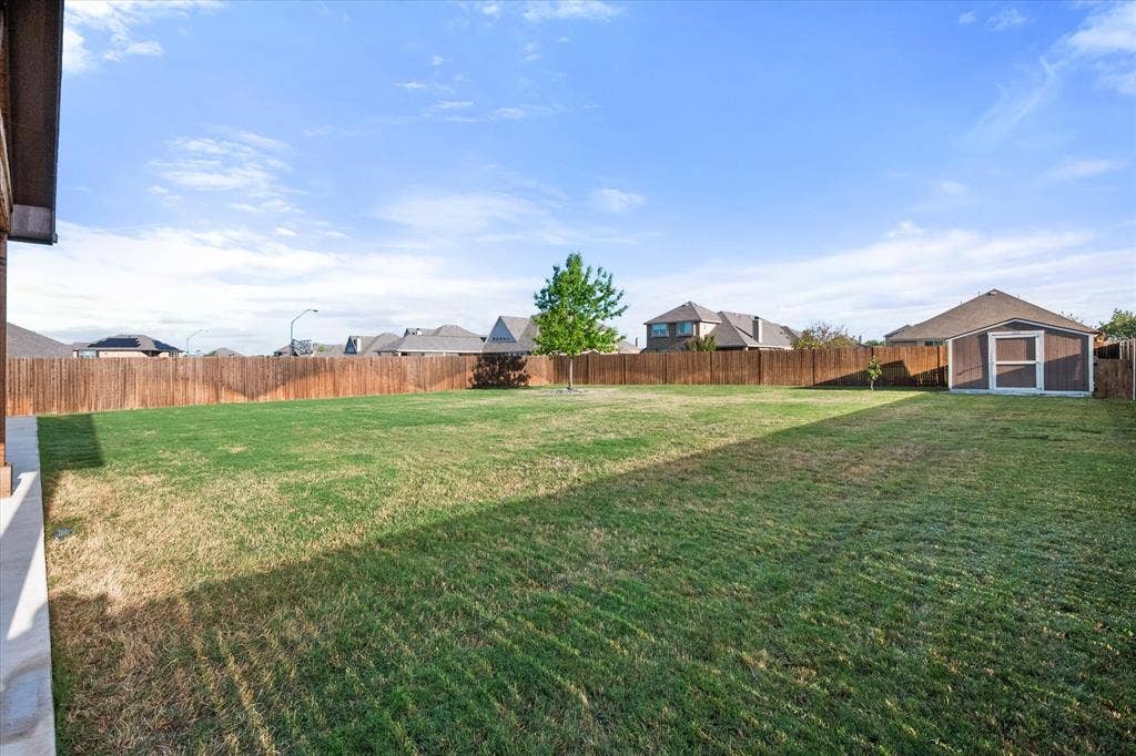 725 Staghorn Street, Midlothian, TX 76065 725 Staghorn Street, Midlothian, TX 76065