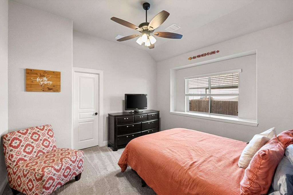725 Staghorn Street, Midlothian, TX 76065 725 Staghorn Street, Midlothian, TX 76065