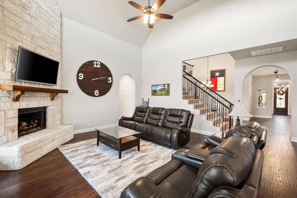 725 Staghorn Street, Midlothian, TX 76065 725 Staghorn Street, Midlothian, TX 76065