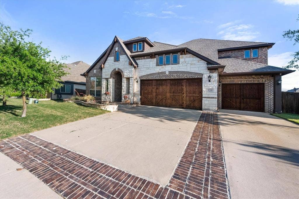 725 Staghorn Street, Midlothian, TX 76065 725 Staghorn Street, Midlothian, TX 76065