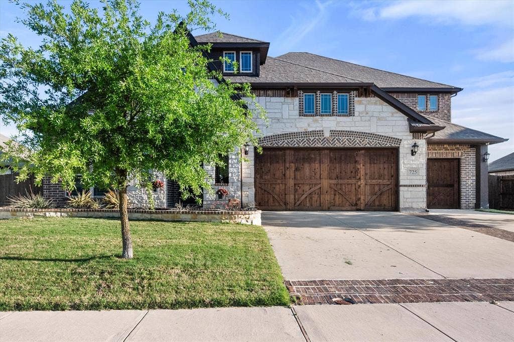 725 Staghorn Street, Midlothian, TX 76065 725 Staghorn Street, Midlothian, TX 76065