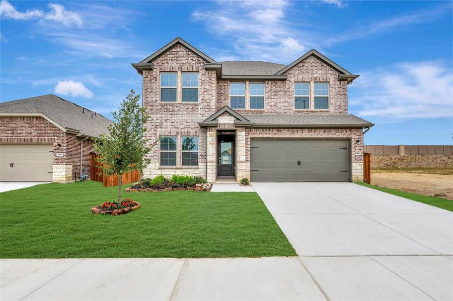 Property photo for 144 Summer Rain Way, Newark, TX