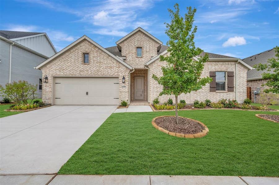 Property photo for 1289 Butterfly Dale Drive, Lavon, TX