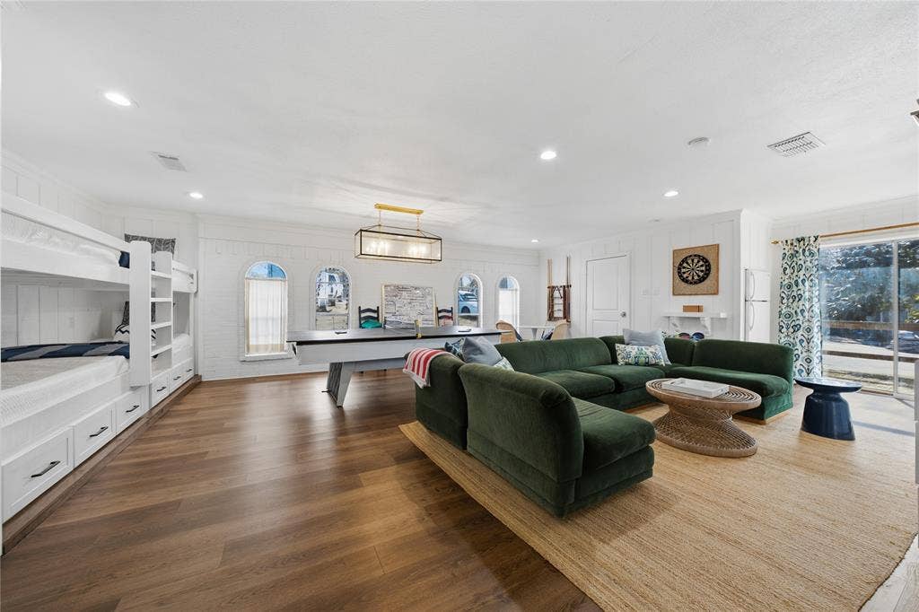 124 Shoreline Circle, Malakoff, TX 75148 Second living area boasts a wall of built in bunk beds, ample space for media and game tables as well as a full bath.