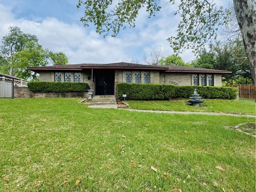 Property photo for 2047 Argyle Avenue, Dallas, TX