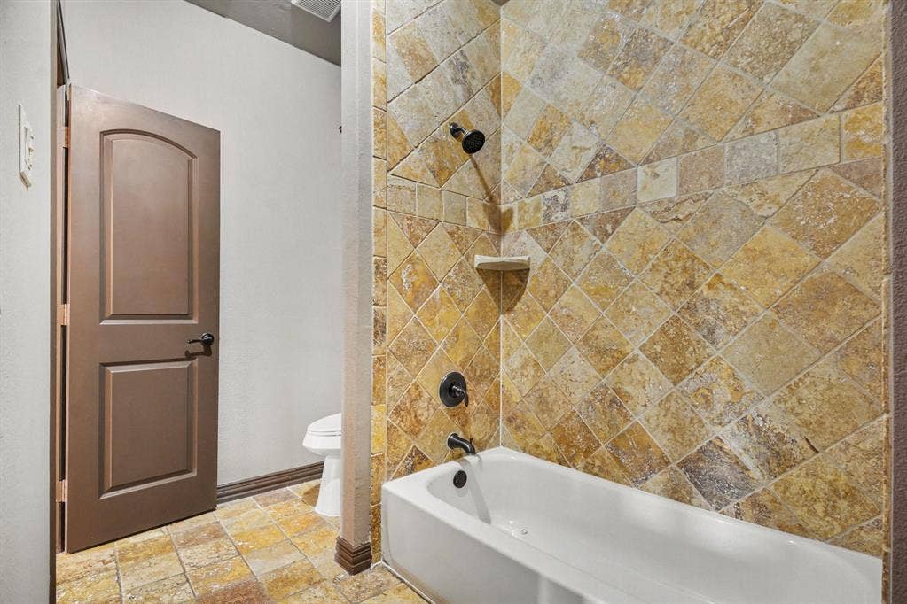 2330 Purdue Drive, Lucas, TX 75002 2330 Purdue Drive, Lucas, TX 75002