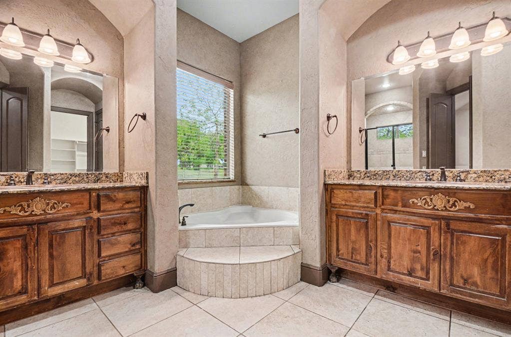 2330 Purdue Drive, Lucas, TX 75002 2330 Purdue Drive, Lucas, TX 75002