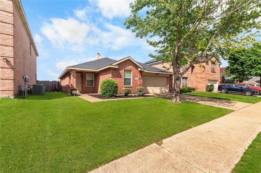 Property photo for 1225 Glencoe Drive, Glenn Heights, TX