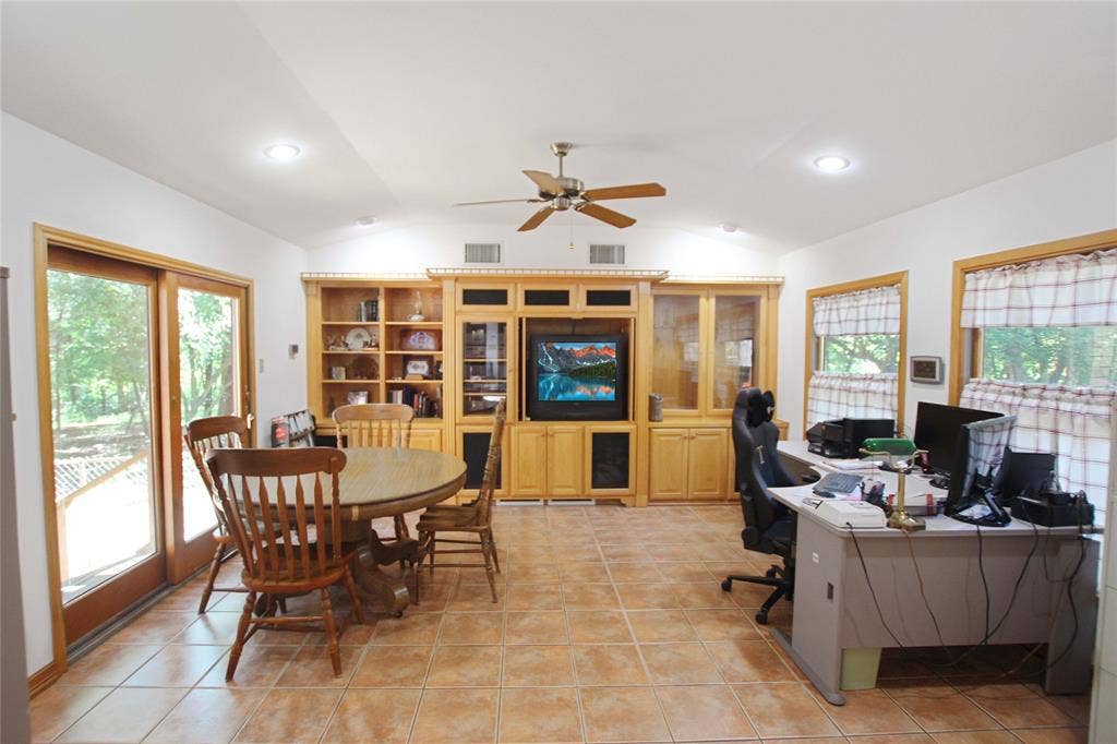 13896 County Road 3140, Tyler, TX 75706 13896 County Road 3140, Tyler, TX 75706