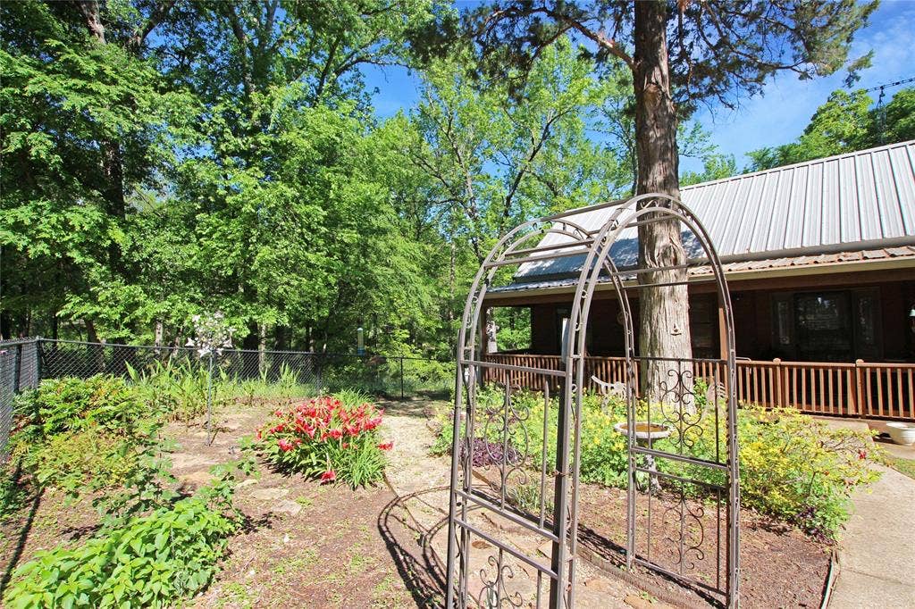 13896 County Road 3140, Tyler, TX 75706 13896 County Road 3140, Tyler, TX 75706
