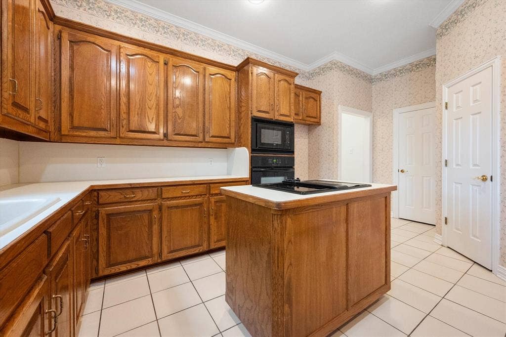 5200 Independence Avenue, Arlington, TX 76017 5200 Independence Avenue, Arlington, TX 76017