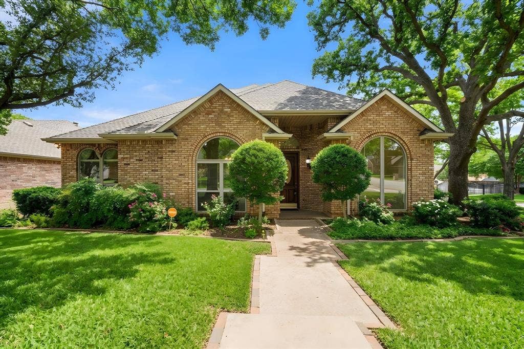 5200 Independence Avenue, Arlington, TX 76017 5200 Independence