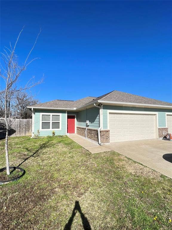 Property photo for 214 Lasso Court, Mabank, TX