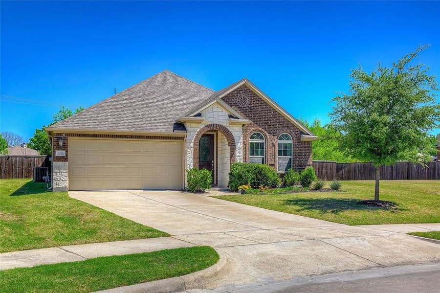 Property photo for 6716 Elm Street, Rowlett, TX
