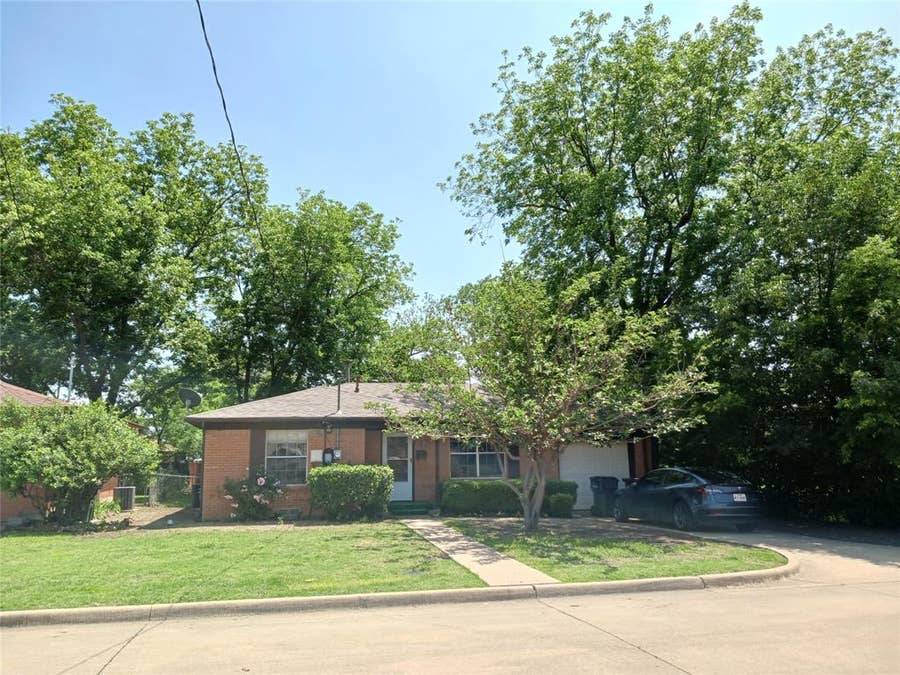Property photo for 1102 11th Street, Plano, TX