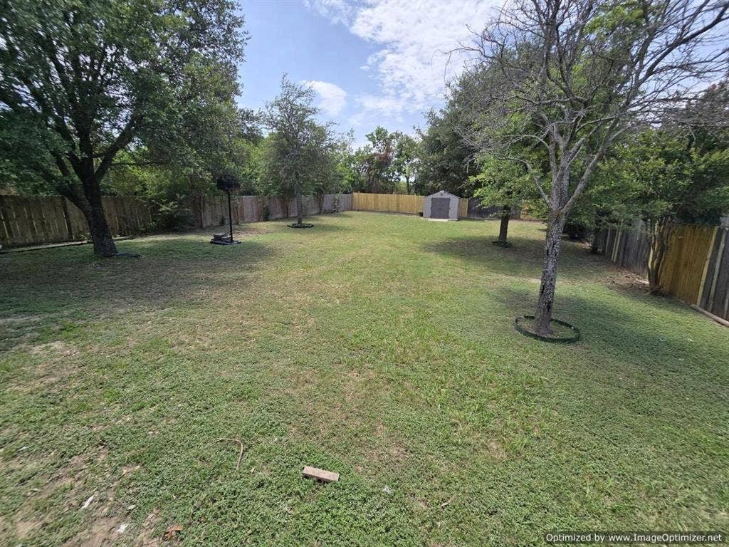 103 S Young Boulevard, DeSoto, TX 75115 Backyard