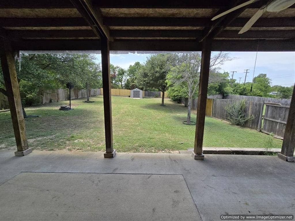103 S Young Boulevard, DeSoto, TX 75115 Patio and Backyard