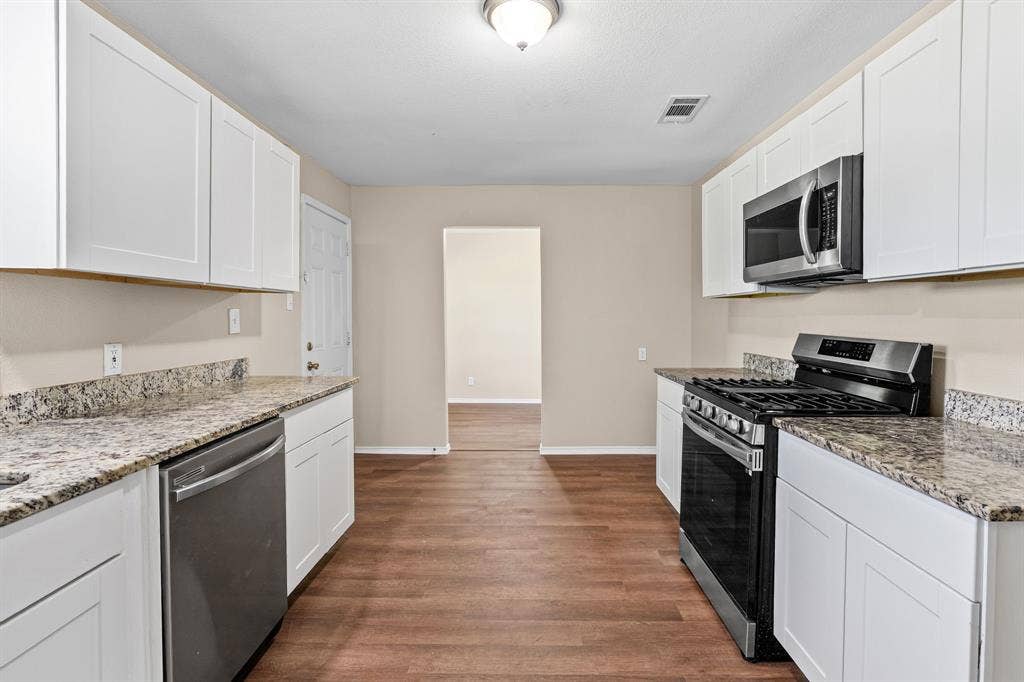 1704 Langford Street, Greenville, TX 75401 1704 Langford Street, Greenville, TX 75401
