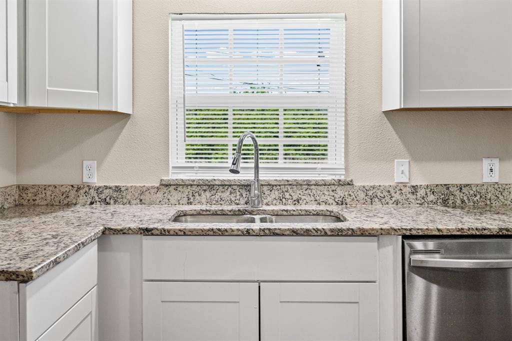 1704 Langford Street, Greenville, TX 75401 1704 Langford Street, Greenville, TX 75401