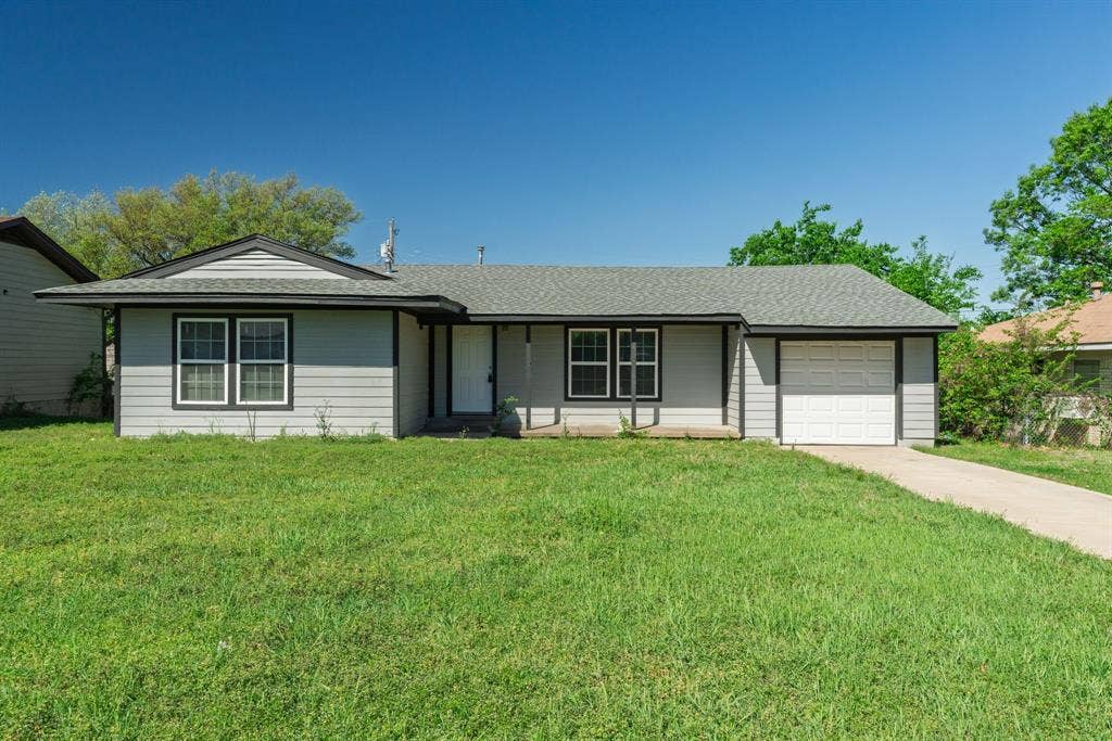 1704 Langford Street, Greenville, TX 75401 1704 Langford Street, Greenville, TX 75401