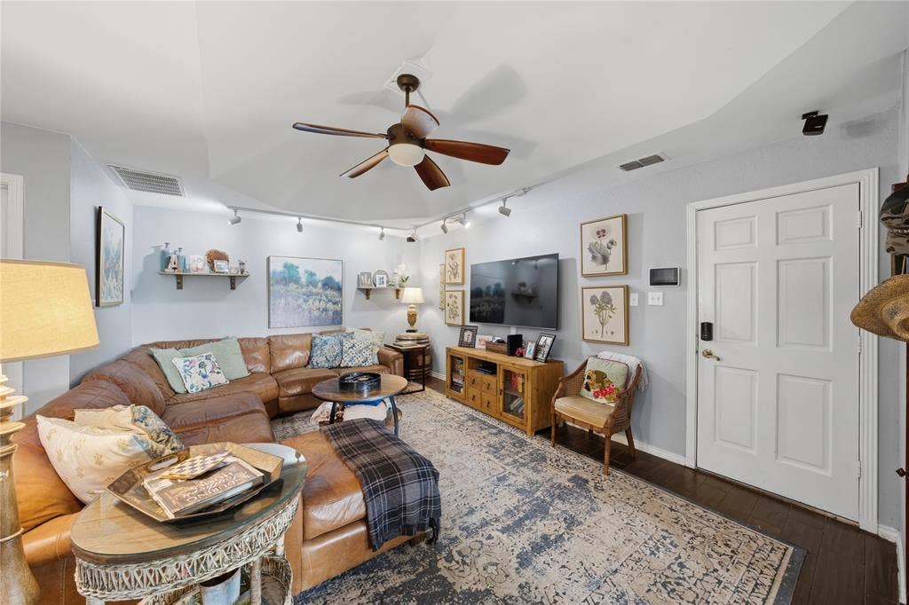 603 Country Club Circle, Athens, TX 75751 603 Country Club Circle, Athens, TX 75751