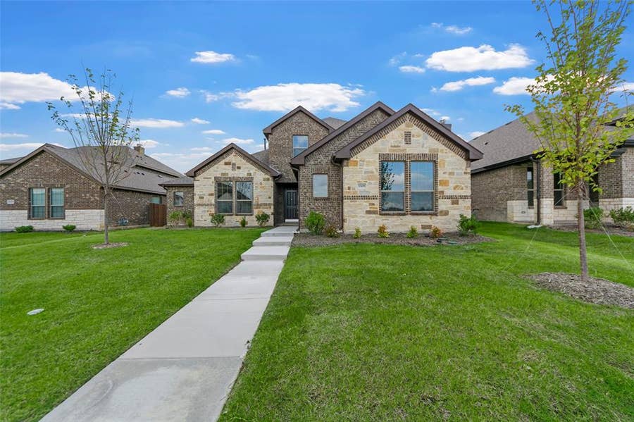 Property photo for 1509 PEGASUS Drive, Lancaster, TX