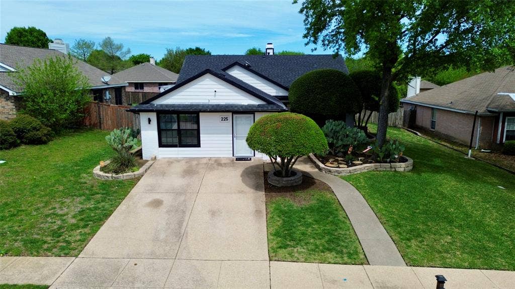 225 California Drive, Glenn Heights, TX 75154 225 California Drive, Glenn Heights, TX 75154