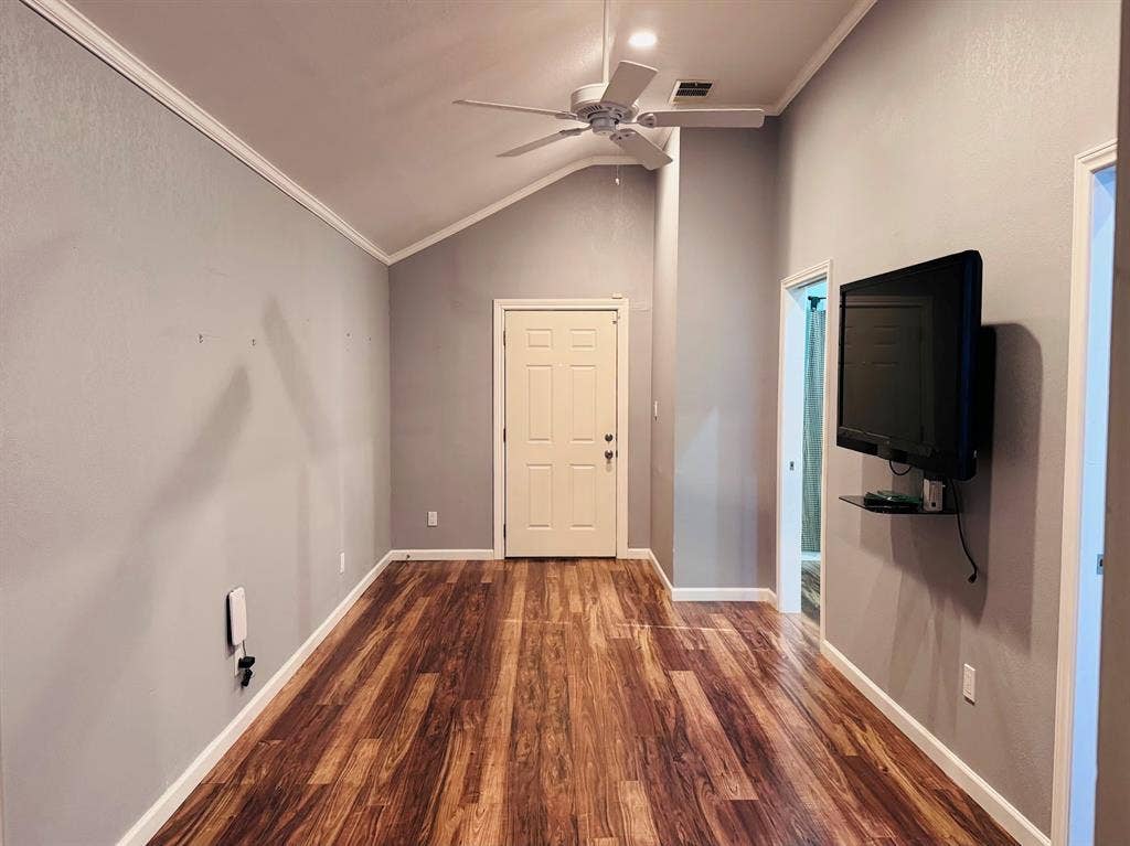 225 California Drive, Glenn Heights, TX 75154 225 California Drive, Glenn Heights, TX 75154