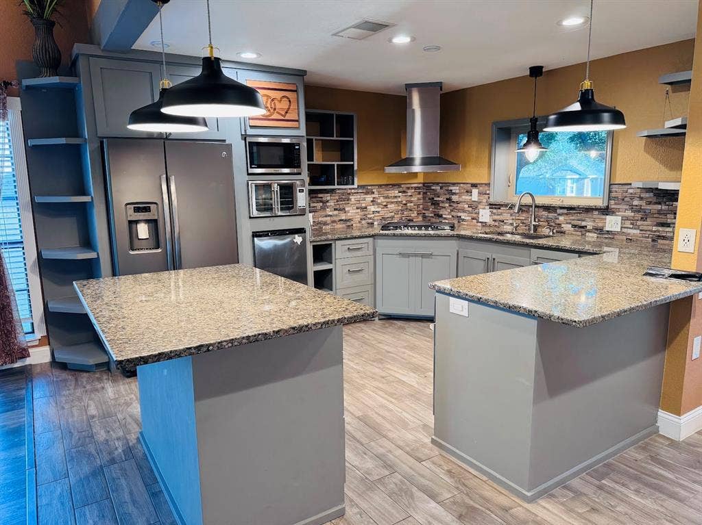 225 California Drive, Glenn Heights, TX 75154 225 California Drive, Glenn Heights, TX 75154