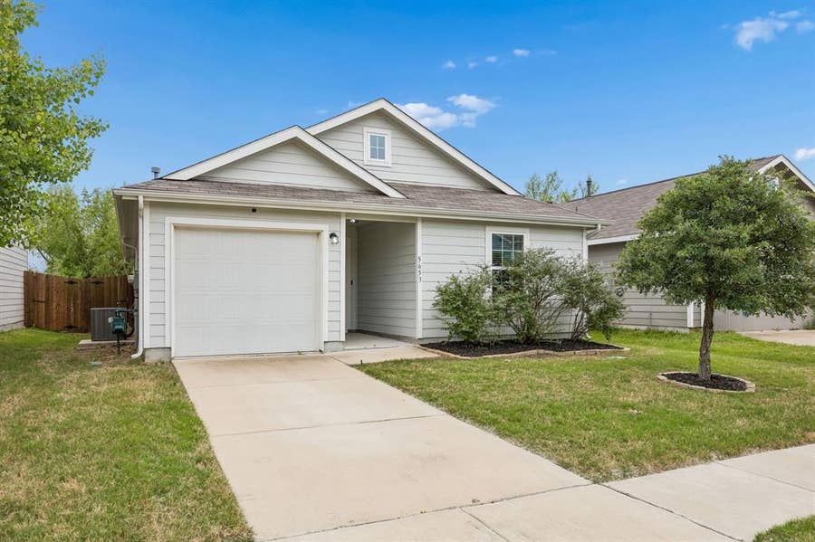 Property photo for 5653 Mcclelland Street, Forney, TX