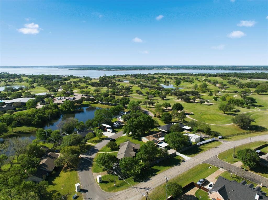 9321 Tree Lake Drive, Waco, TX 76708 9321 Tree Lake Drive, Waco, TX 76708