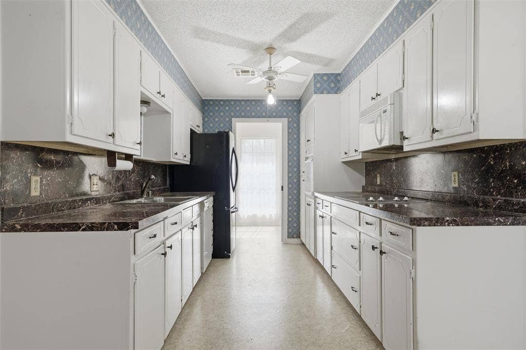 9321 Tree Lake Drive, Waco, TX 76708 9321 Tree Lake Drive, Waco, TX 76708