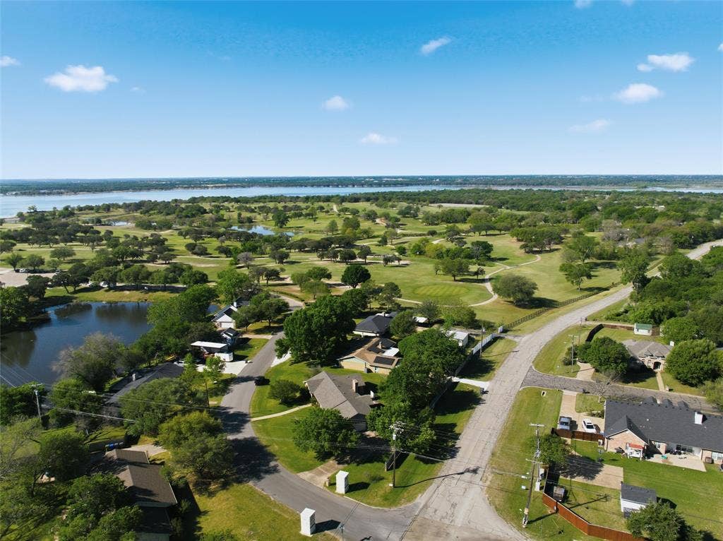 9321 Tree Lake Drive, Waco, TX 76708 9321 Tree Lake Drive, Waco, TX 76708