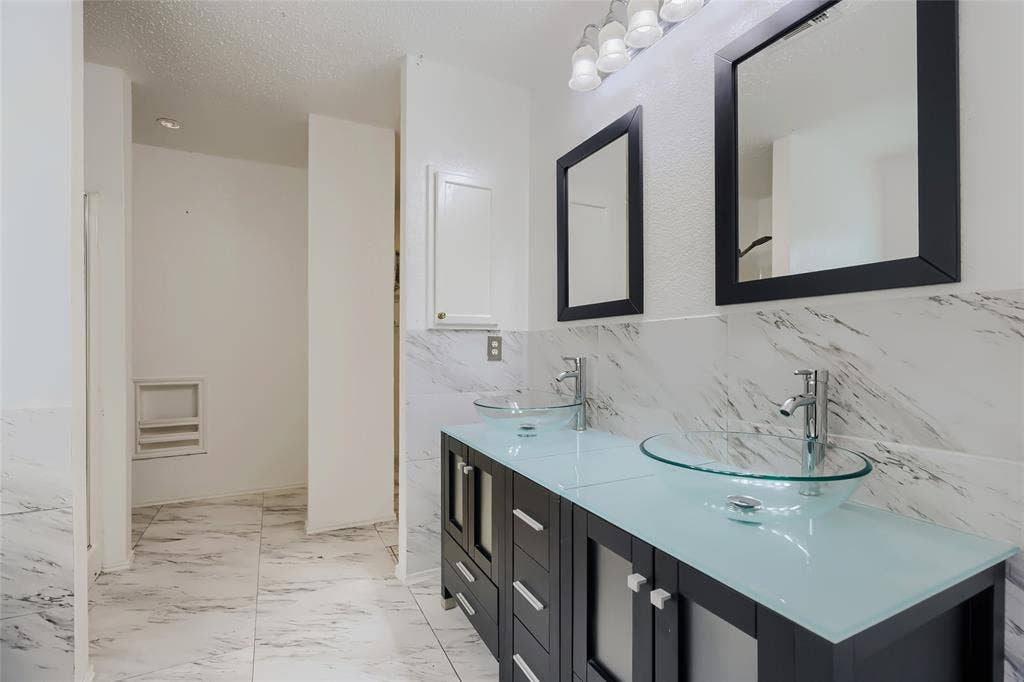 1614 Powder Horn Lane, Arlington, TX 76018 1614 Powder Horn Lane, Arlington, TX 76018