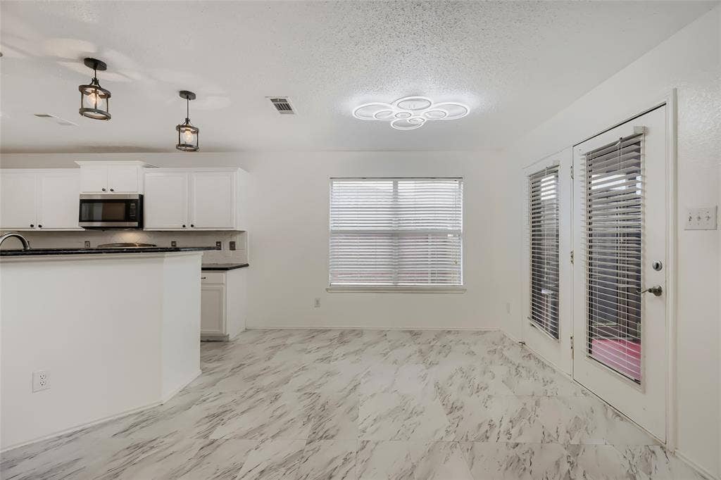 1614 Powder Horn Lane, Arlington, TX 76018 1614 Powder Horn Lane, Arlington, TX 76018