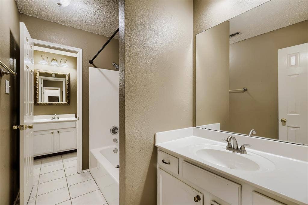 1614 Powder Horn Lane, Arlington, TX 76018 1614 Powder Horn Lane, Arlington, TX 76018