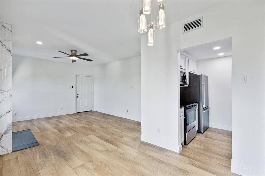 8750 Park Lane, #132, Dallas, TX 75231