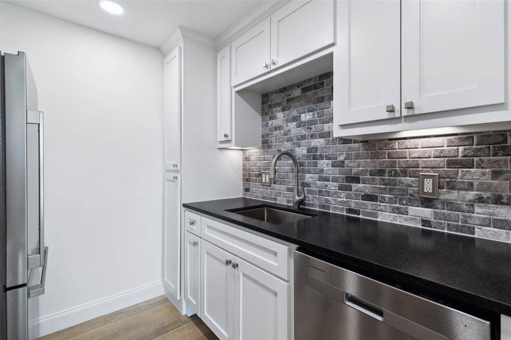 8750 Park Lane, #132, Dallas, TX 75231