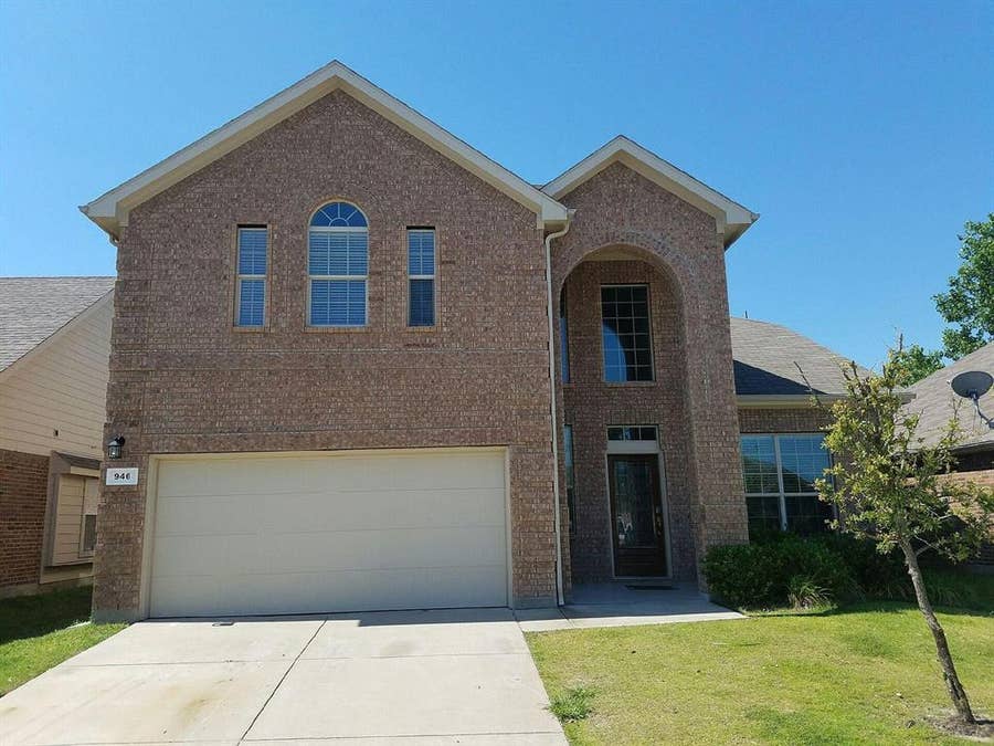 Property photo for 946 Bowie Drive, Lavon, TX