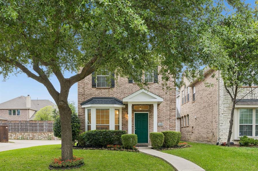 Property photo for 7449 Danbridge Lane, Frisco, TX