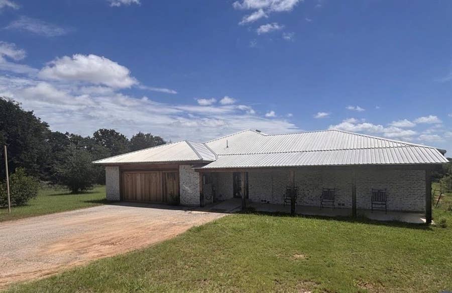 Property photo for 5355 Banks Road, Fort Worth, TX