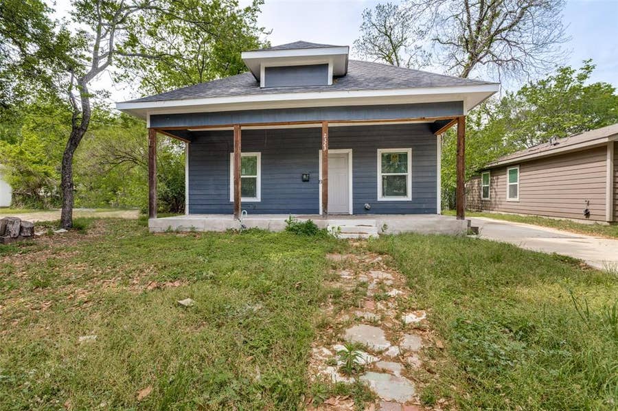 Property photo for 2323 Stoneman Street, Dallas, TX