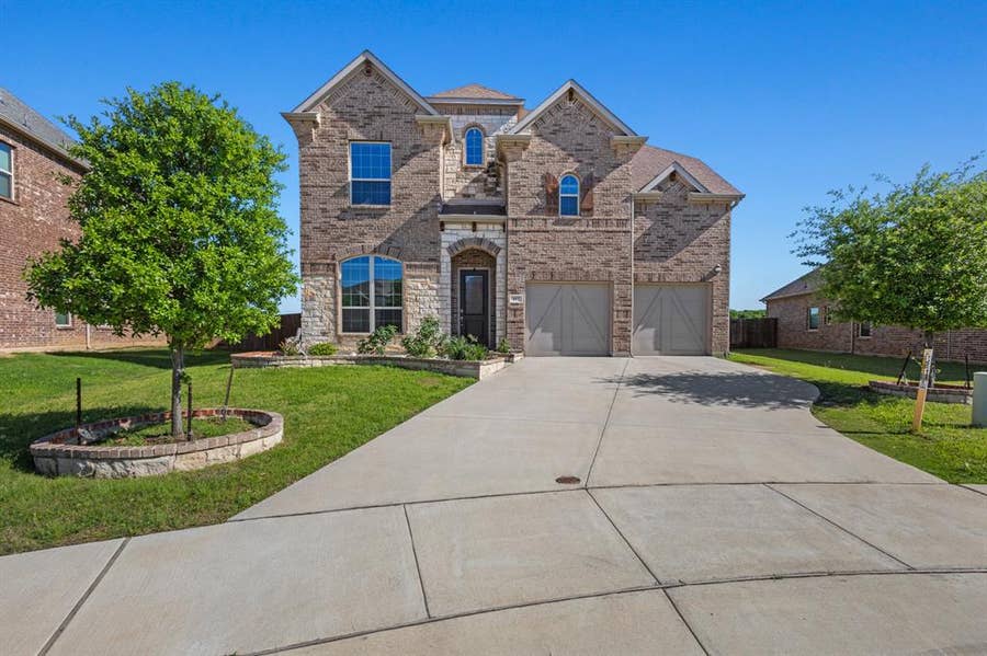 Property photo for 417 Burberry, Grand Prairie, TX