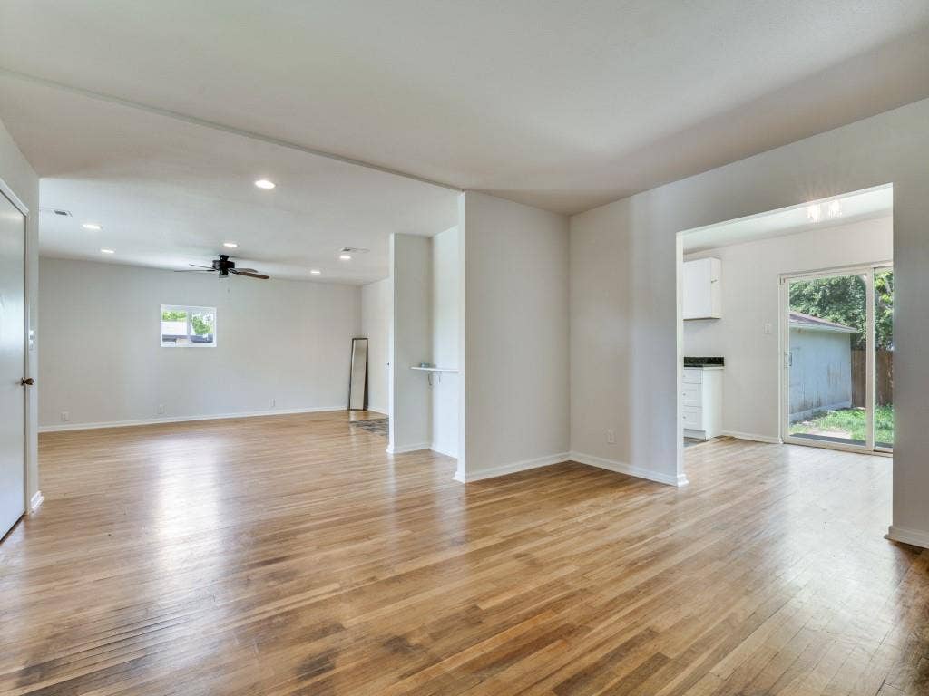 2315 Inadale Avenue, Dallas, TX 75228