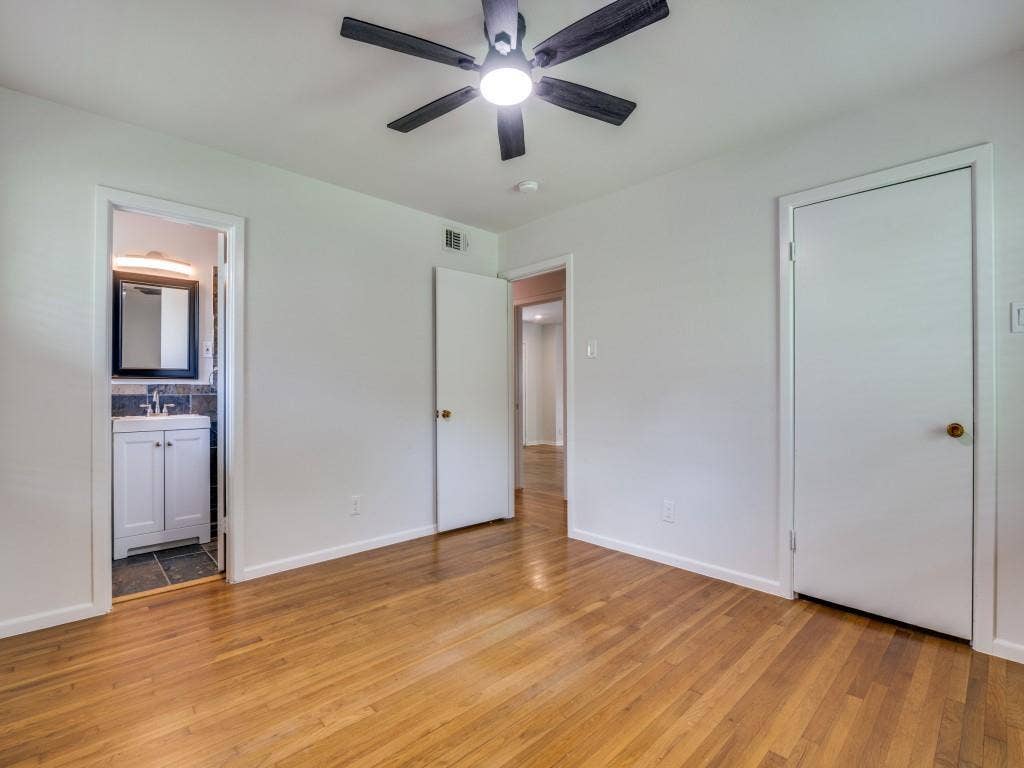 2315 Inadale Avenue, Dallas, TX 75228